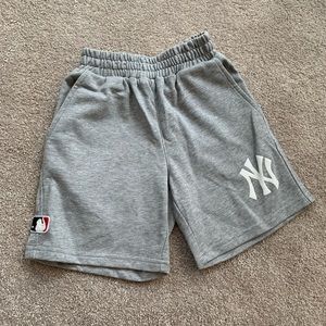 MLB kid shorts